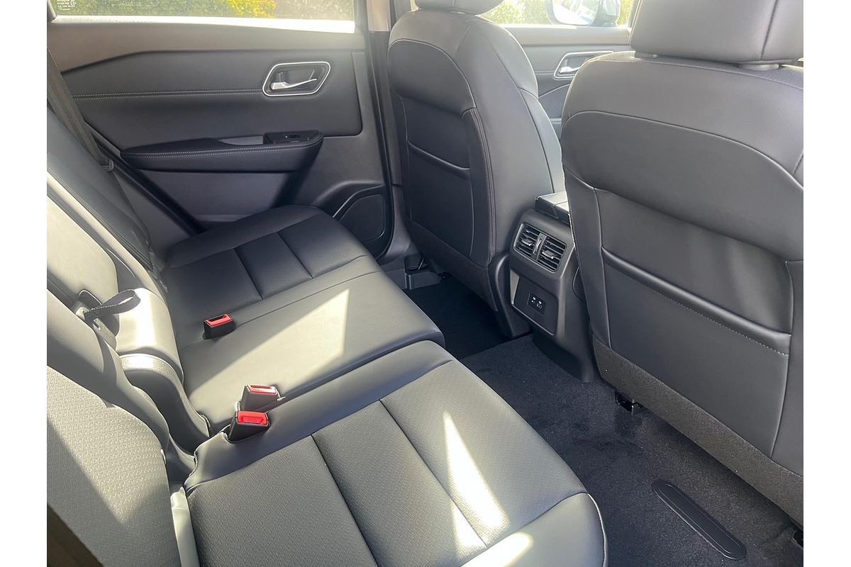 2024 Nissan X-TRAIL ST-L T33