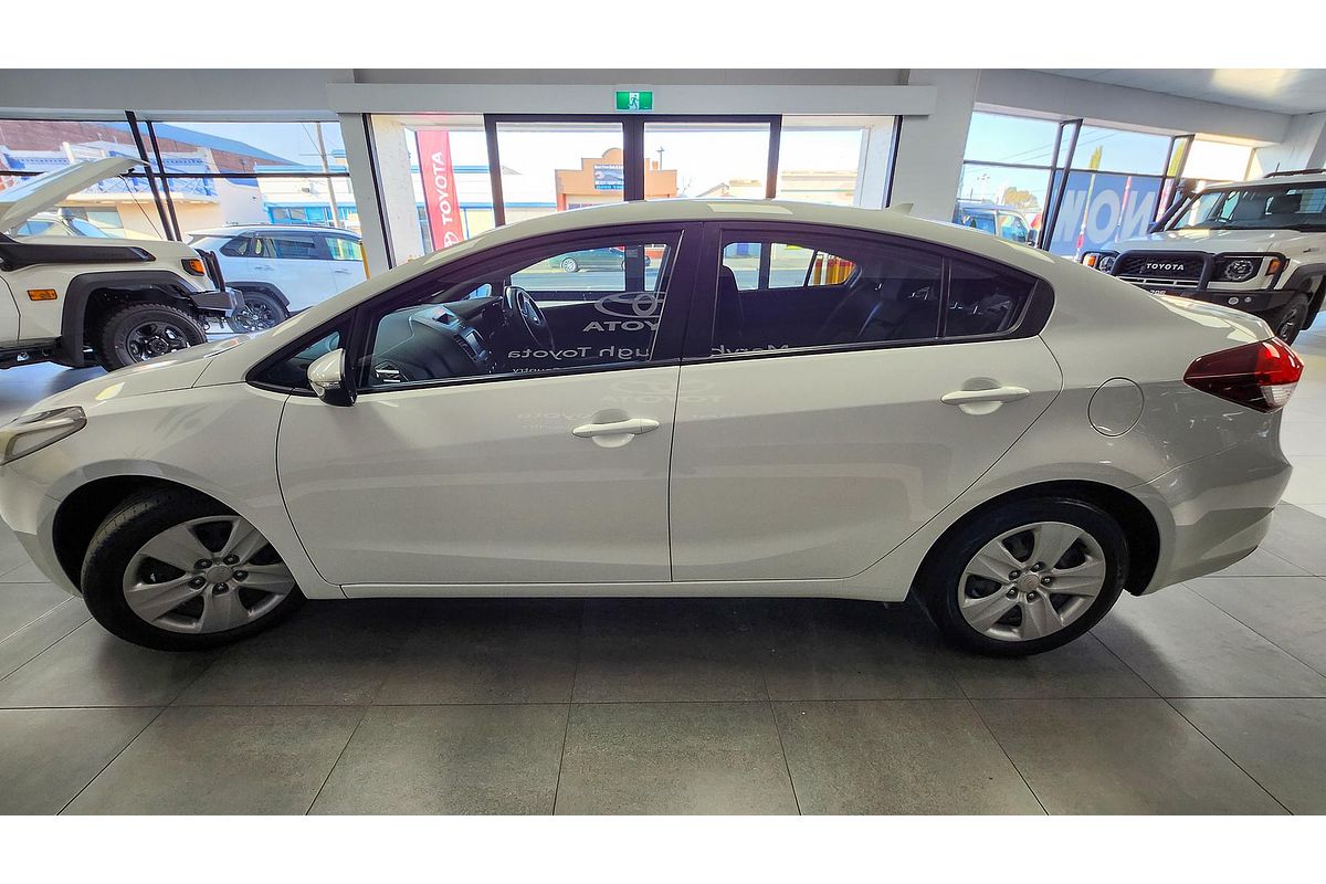 2017 Kia Cerato S YD