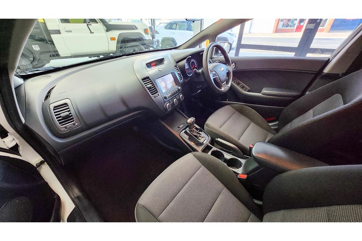 2017 Kia Cerato S YD