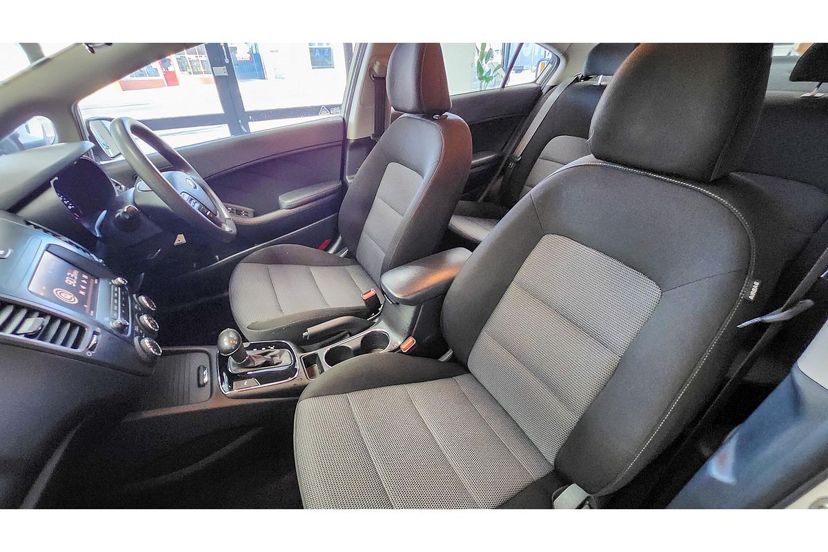 2017 Kia Cerato S YD