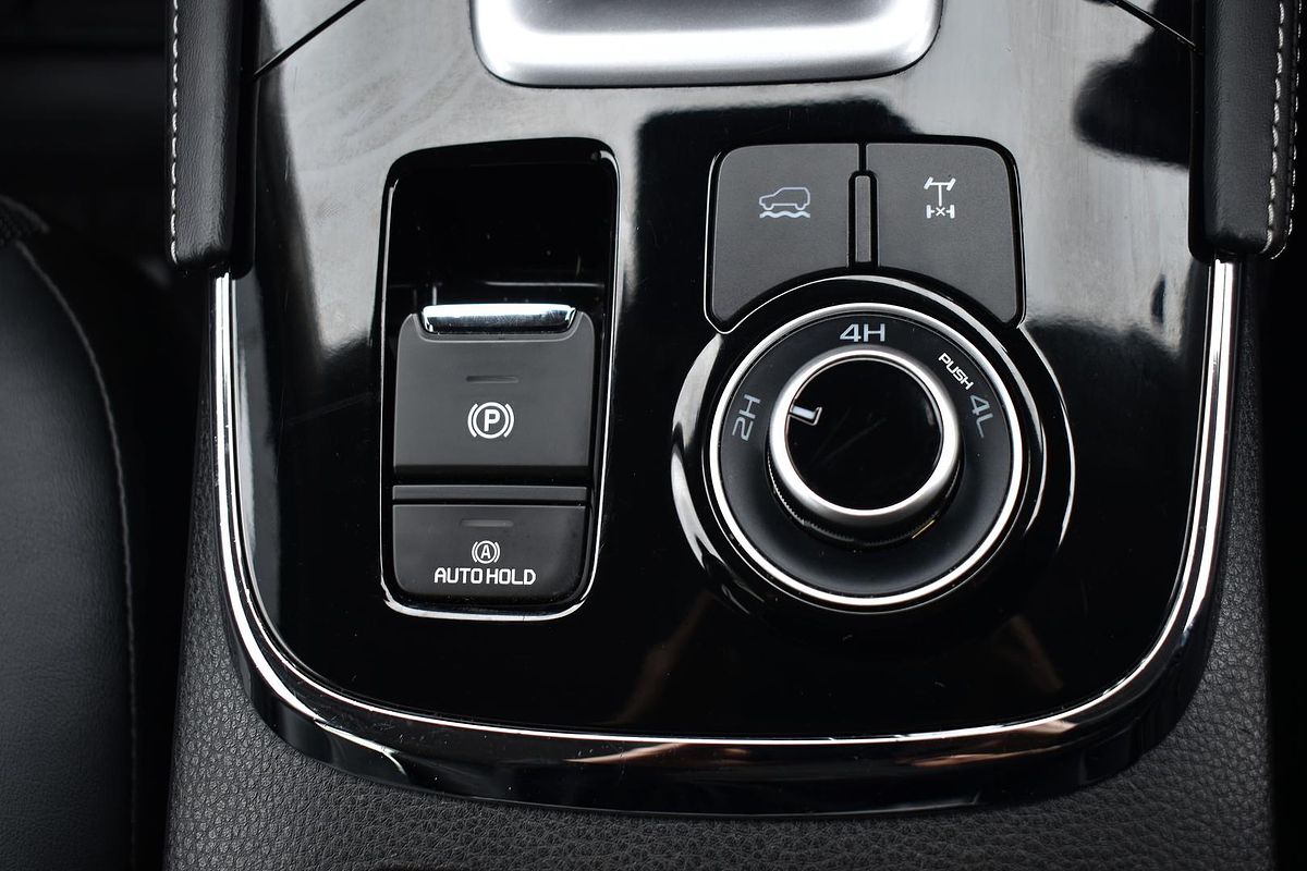 2022 Isuzu MU-X LS-T