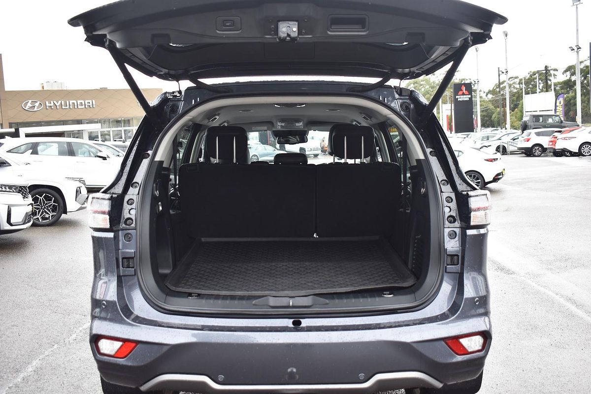 2022 Isuzu MU-X LS-T
