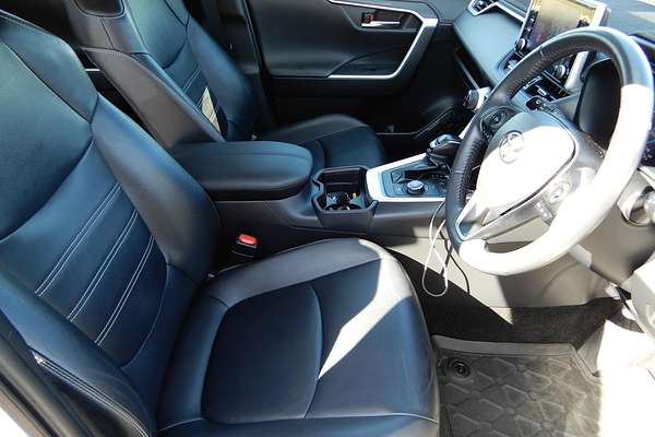 2020 Toyota RAV4 Cruiser AXAH54R