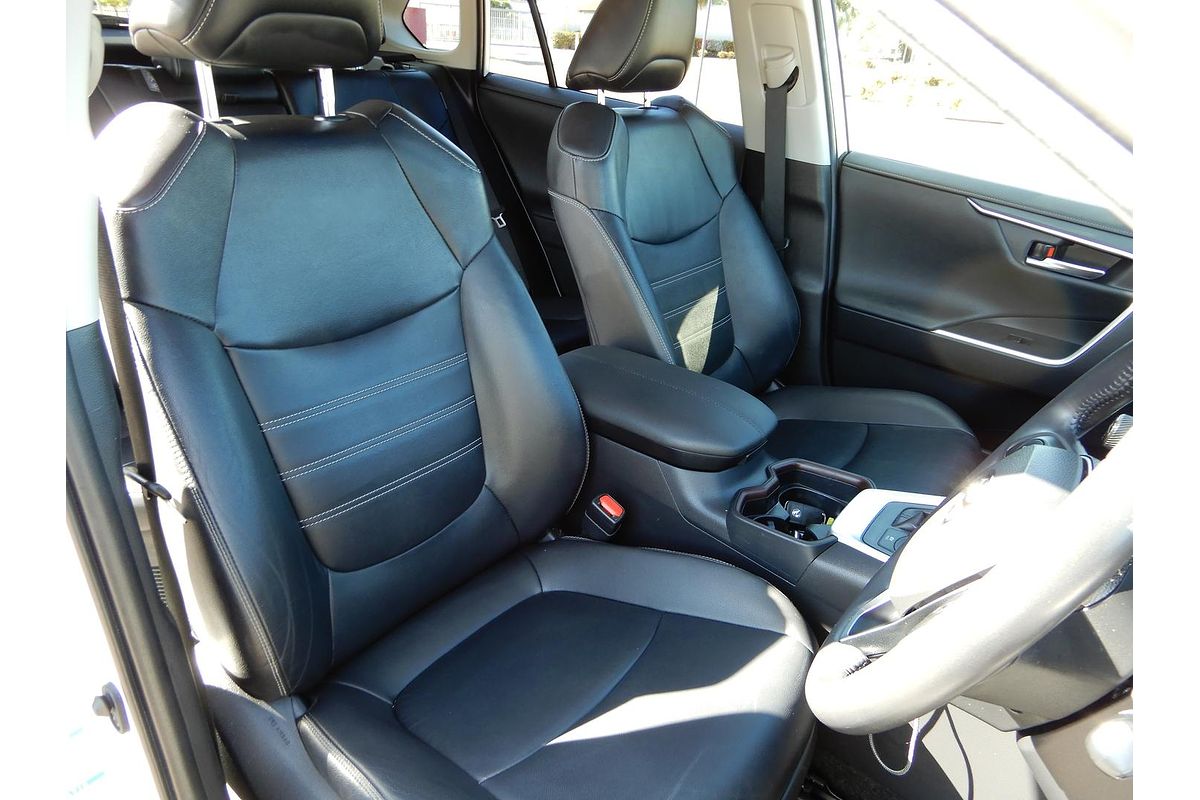 2020 Toyota RAV4 Cruiser AXAH54R