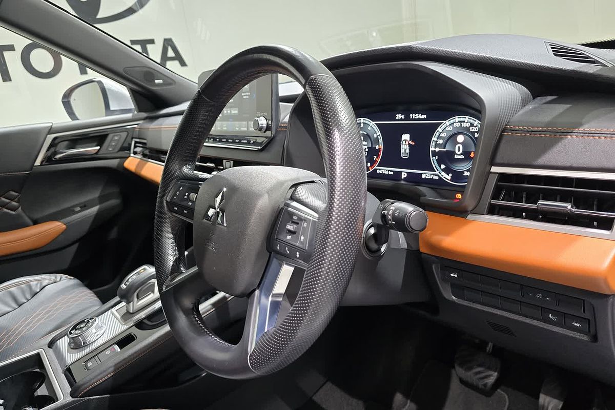 2021 Mitsubishi Outlander Exceed Tourer ZM