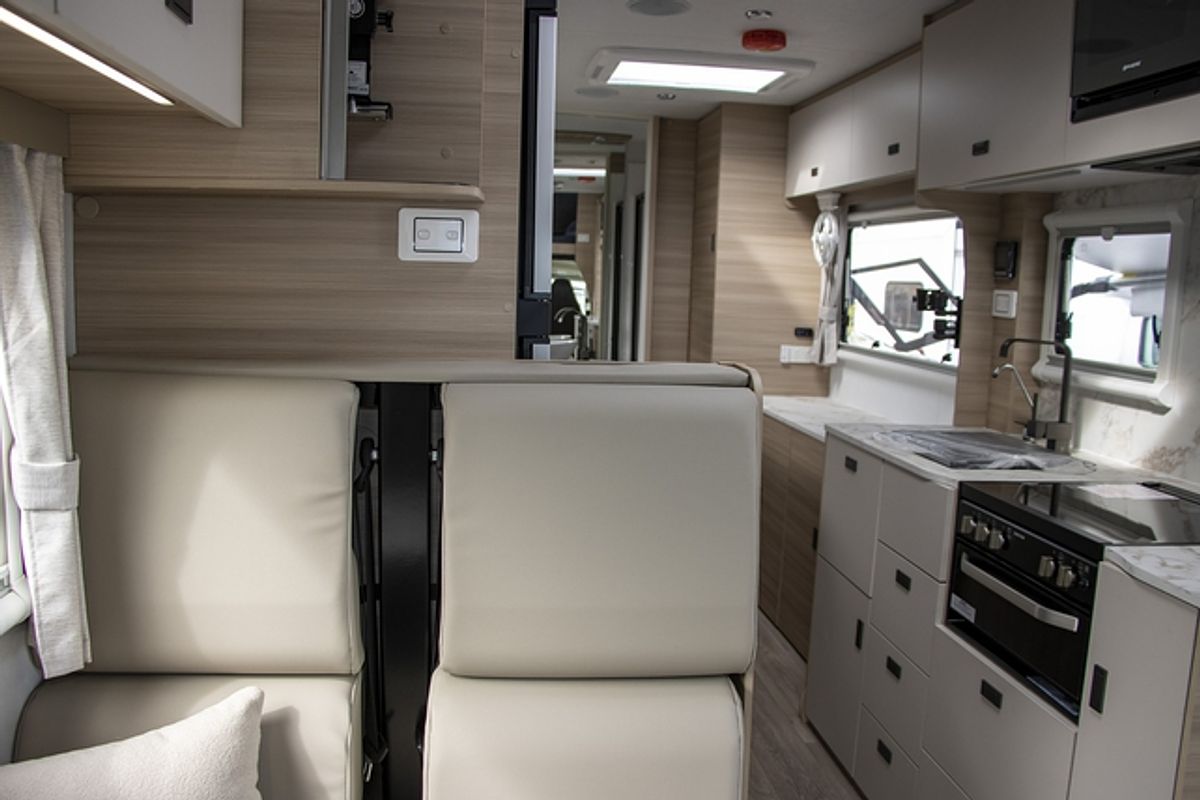 2025 Jayco DESTINY MOTORHOME FA.25-1.DS-MY25