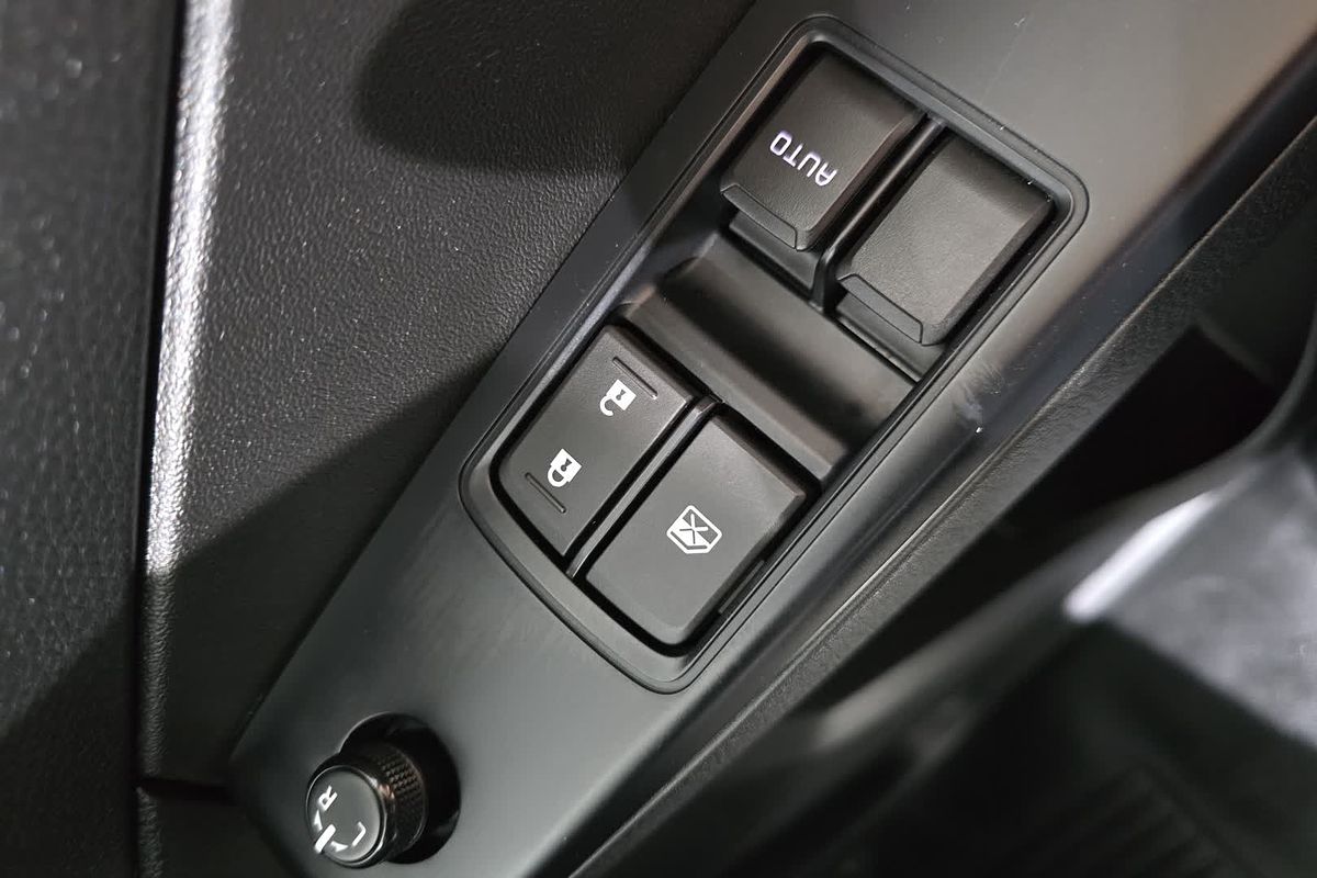 2023 Isuzu D-MAX SX High Ride Rear Wheel Drive