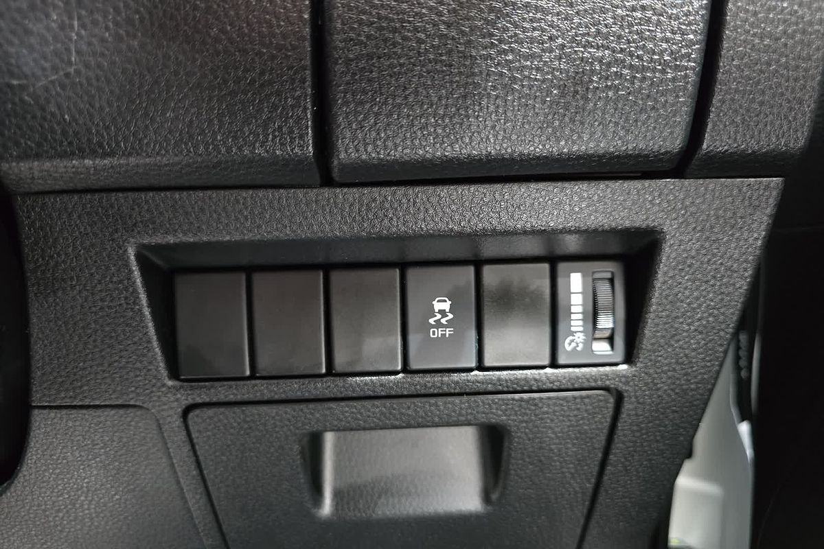 2023 Isuzu D-MAX SX High Ride Rear Wheel Drive