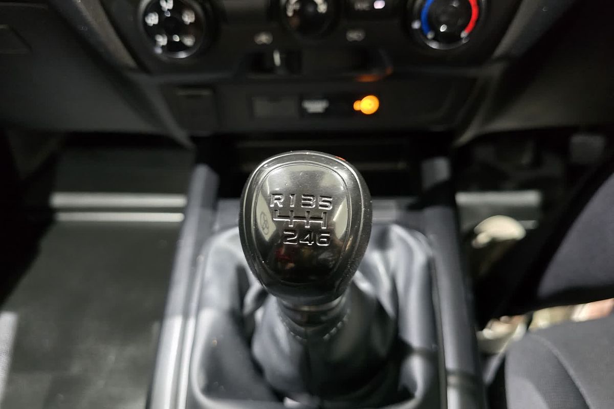 2023 Isuzu D-MAX SX High Ride Rear Wheel Drive
