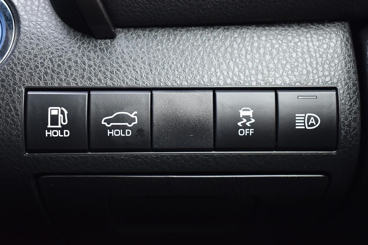 2024 Toyota Camry Ascent AXVH70R