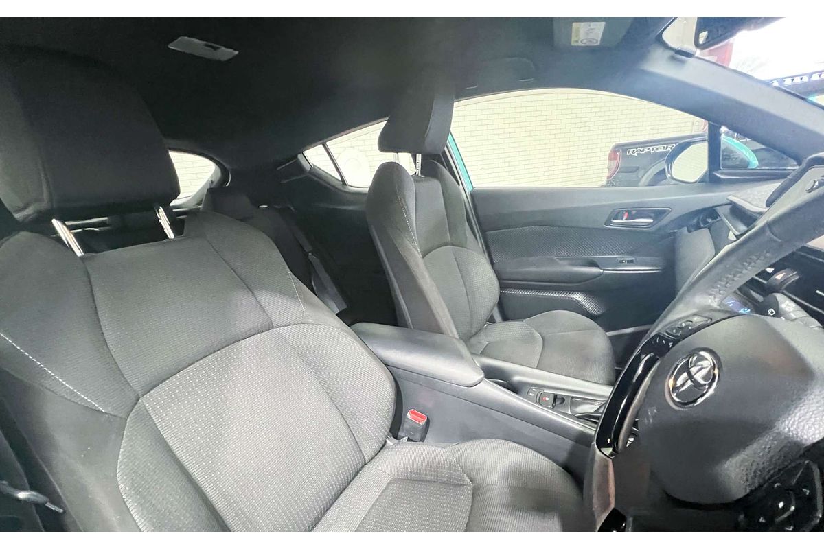 2018 Toyota C-HR NGX10R
