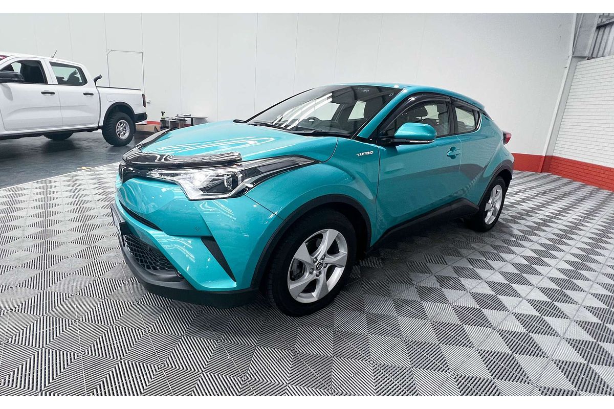 2018 Toyota C-HR NGX10R