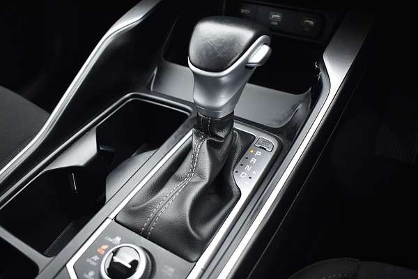2023 Kia Sorento S MQ4