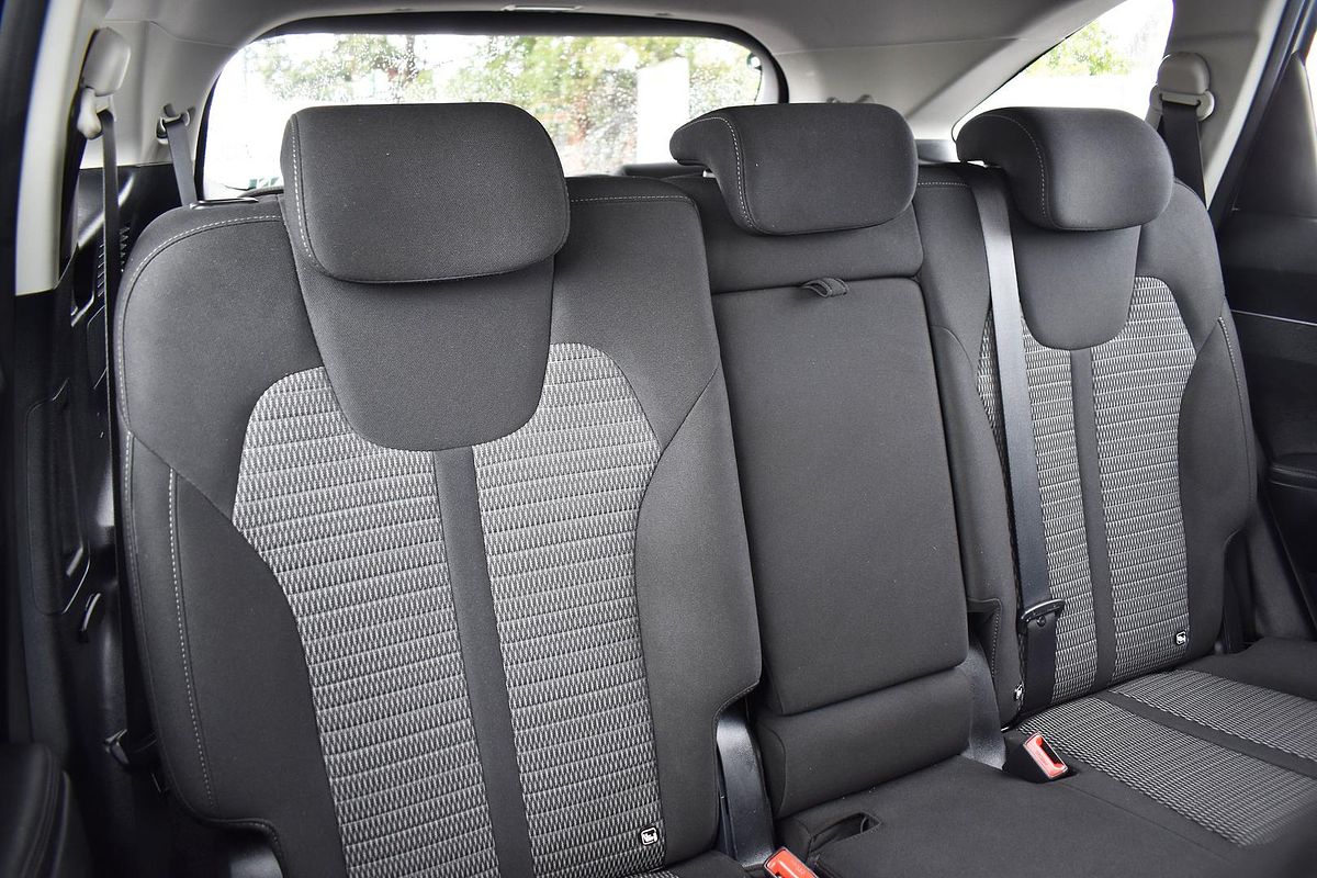 2023 Kia Sorento S MQ4