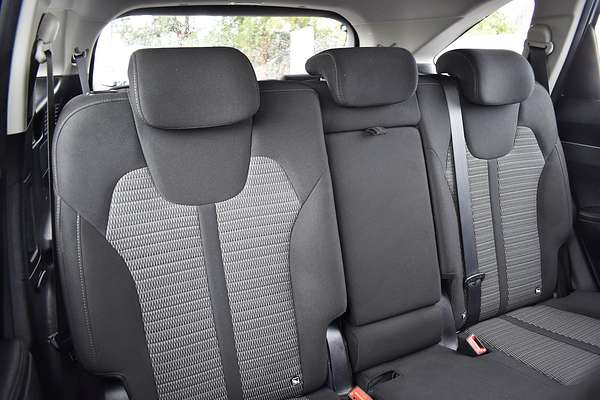 2023 Kia Sorento S MQ4