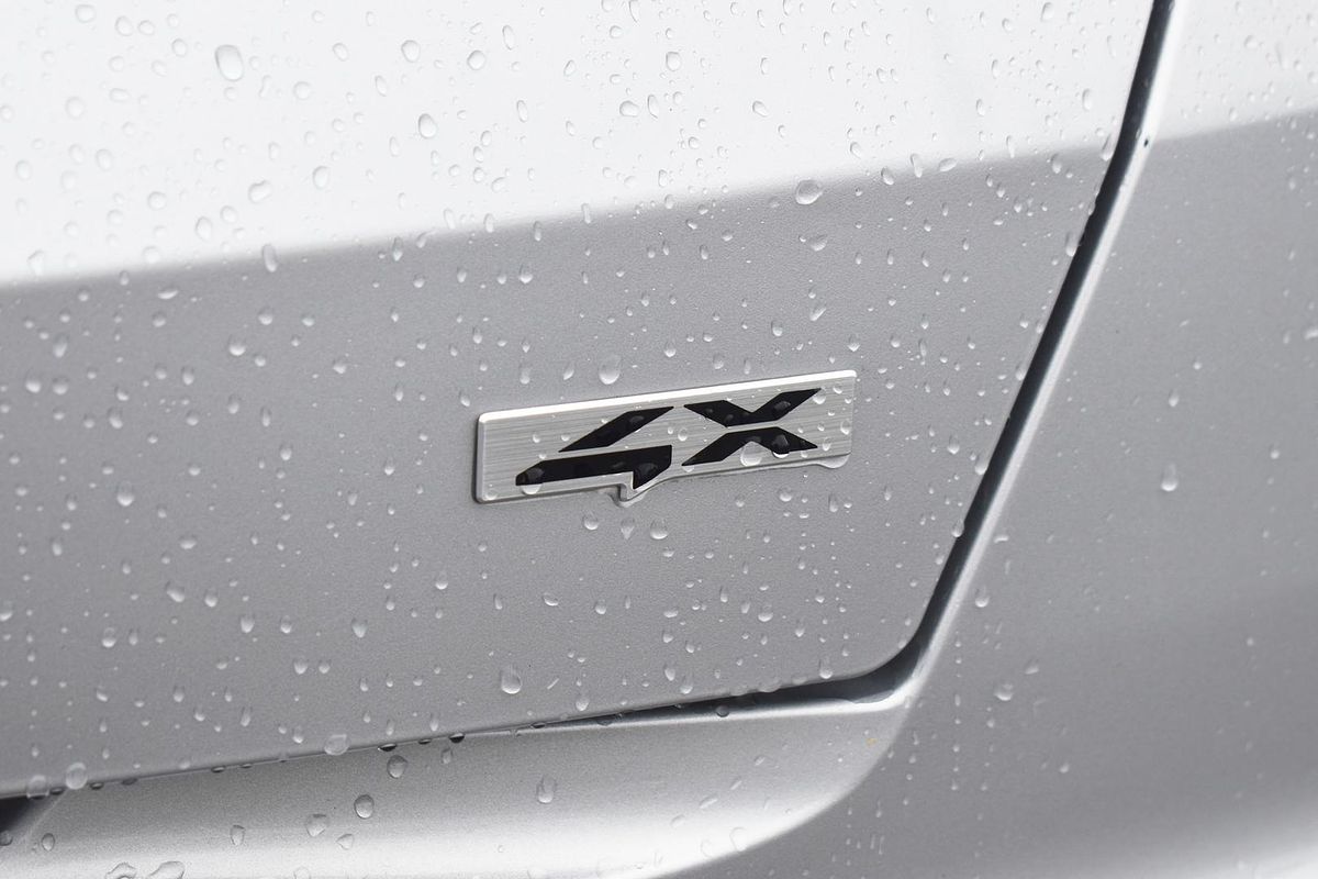 2023 Kia Sorento S MQ4