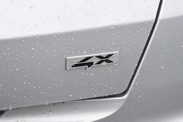 2023 Kia Sorento S MQ4
