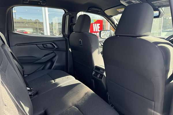 2025 Isuzu D-MAX X-RIDER 4X4