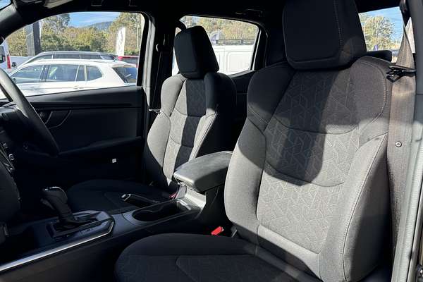 2025 Isuzu D-MAX X-RIDER 4X4