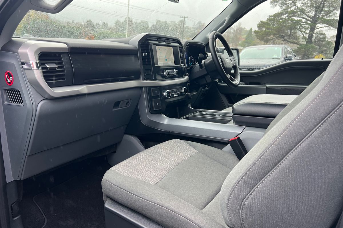 2023 Ford F-150 XLT 4X4 SWB