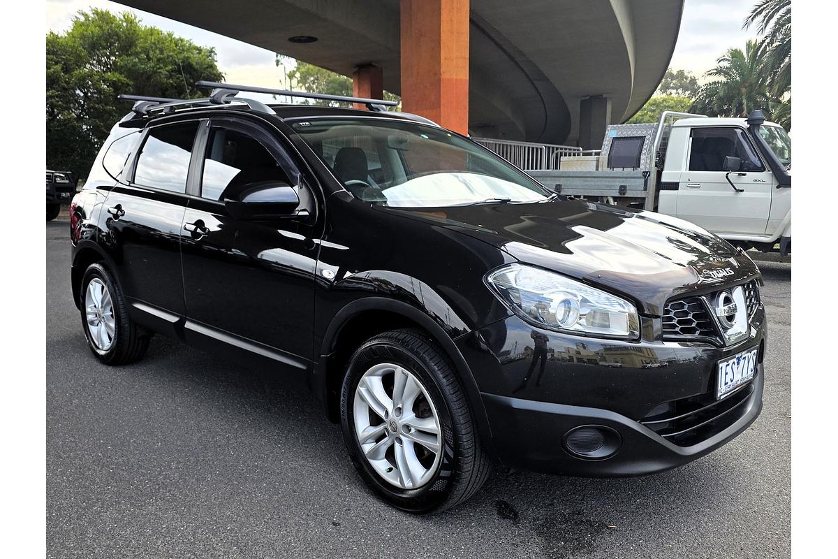 2013 Nissan Dualis +2 ST J10 Series 4