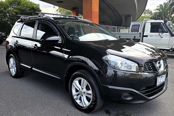 2013 Nissan Dualis +2 ST J10 Series 4