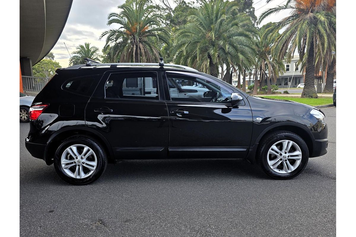 2013 Nissan Dualis +2 ST J10 Series 4