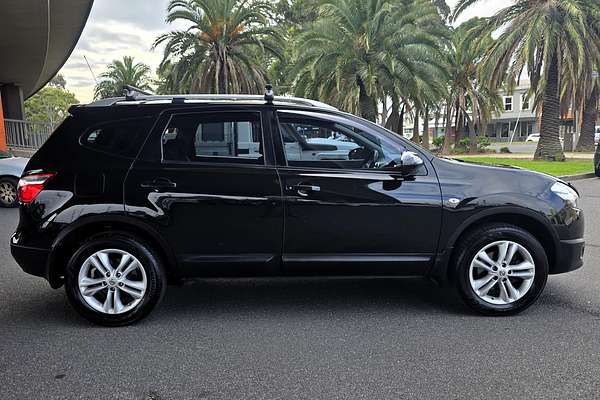 2013 Nissan Dualis +2 ST J10 Series 4