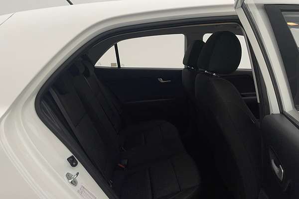 2022 Kia Rio S YB