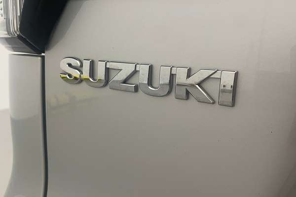 2023 Suzuki S-Cross GLX JYB