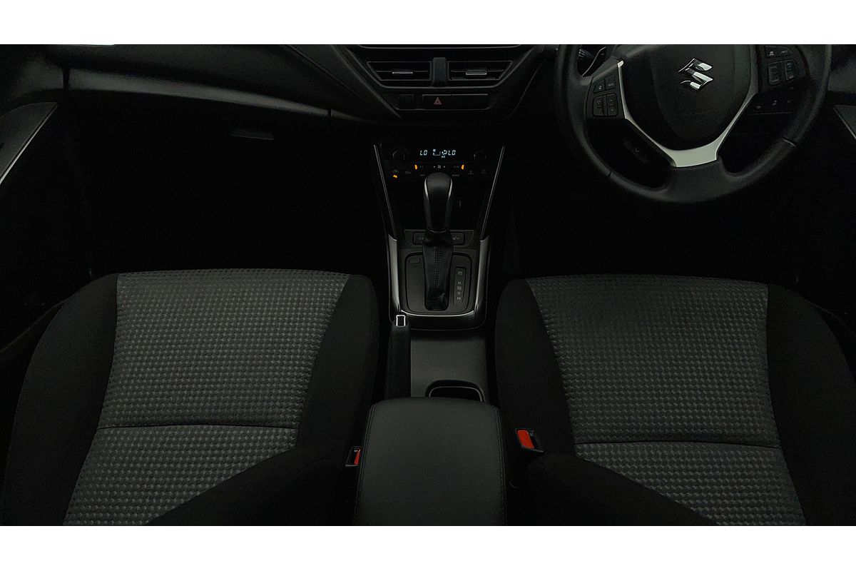 2023 Suzuki S-Cross GLX JYB