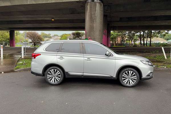 2019 Mitsubishi Outlander LS ZL