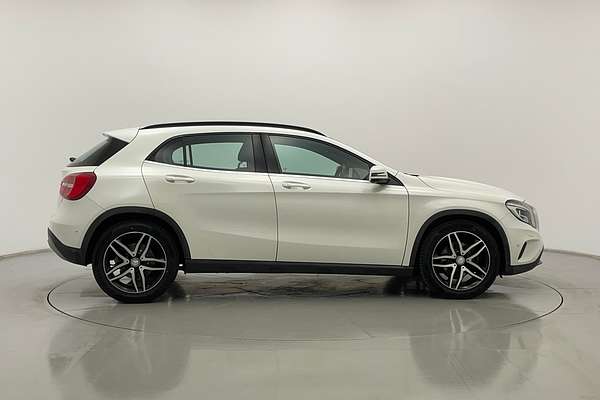 2017 Mercedes-Benz GLA-Class GLA180 X156