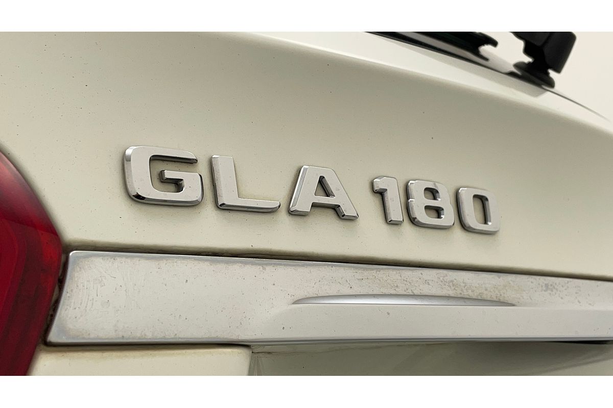 2017 Mercedes-Benz GLA-Class GLA180 X156