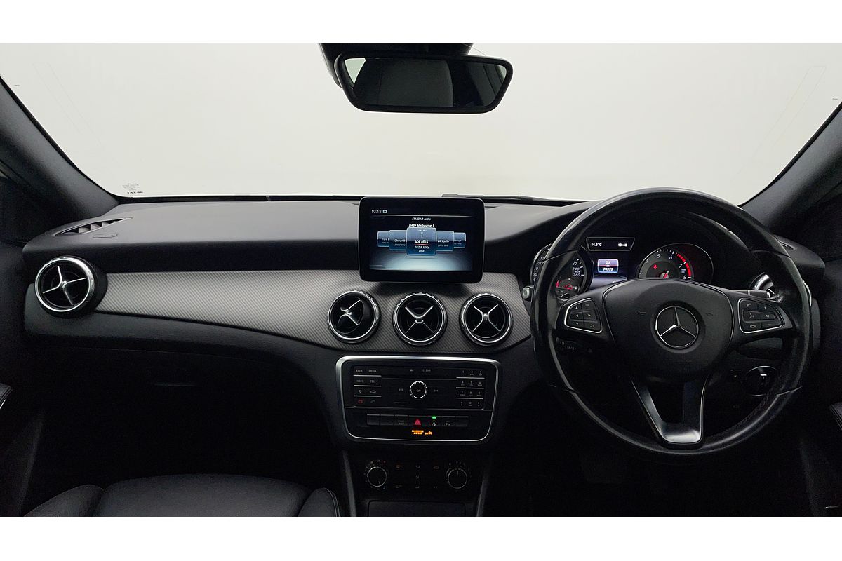 2017 Mercedes-Benz GLA-Class GLA180 X156