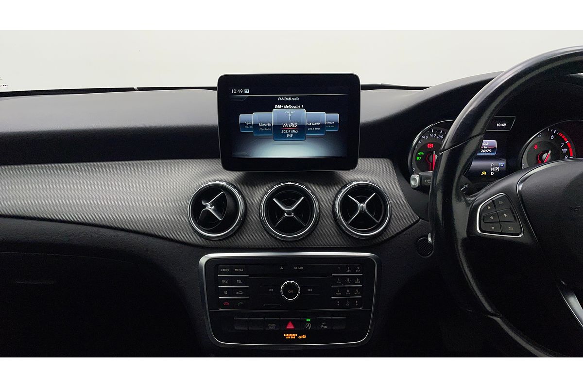 2017 Mercedes-Benz GLA-Class GLA180 X156