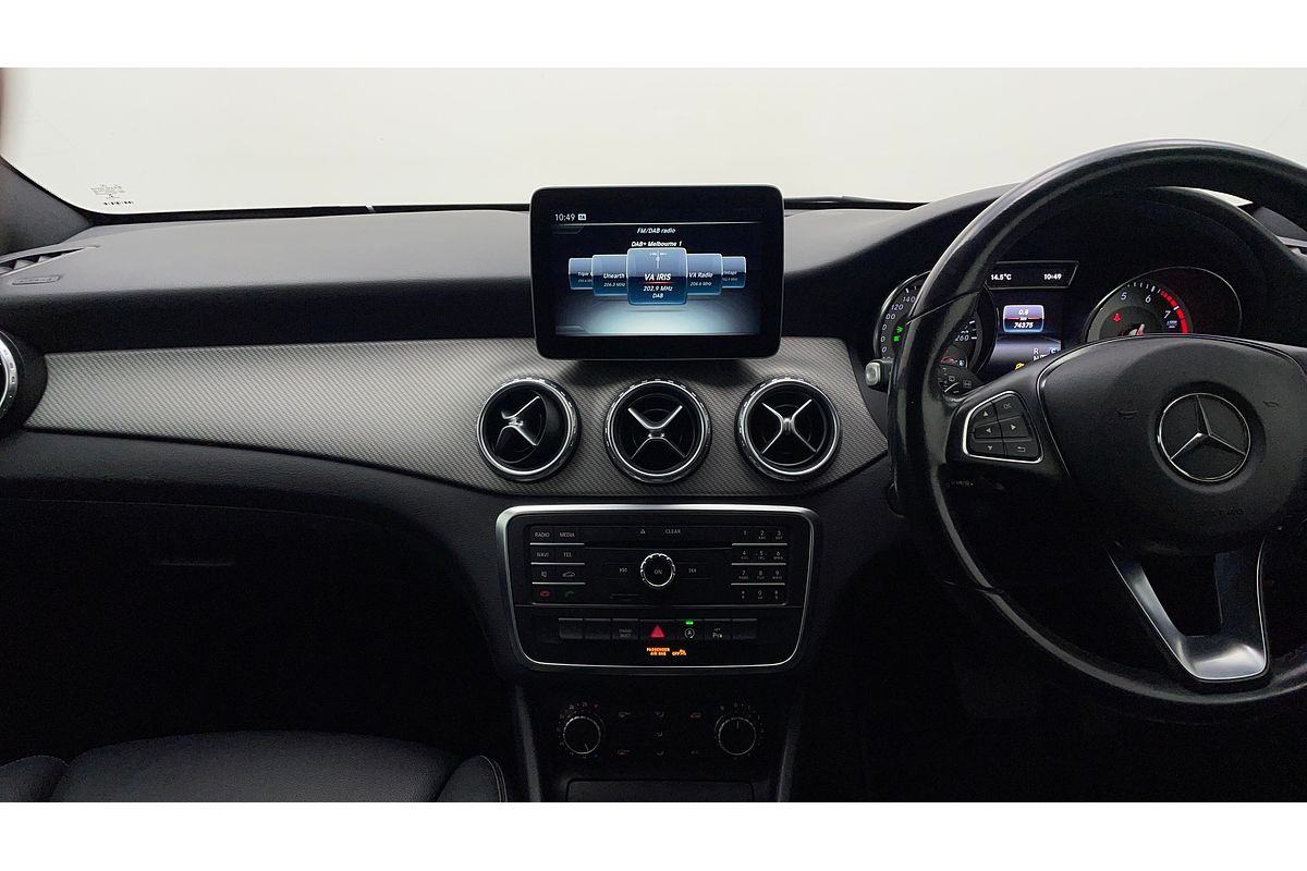 2017 Mercedes-Benz GLA-Class GLA180 X156