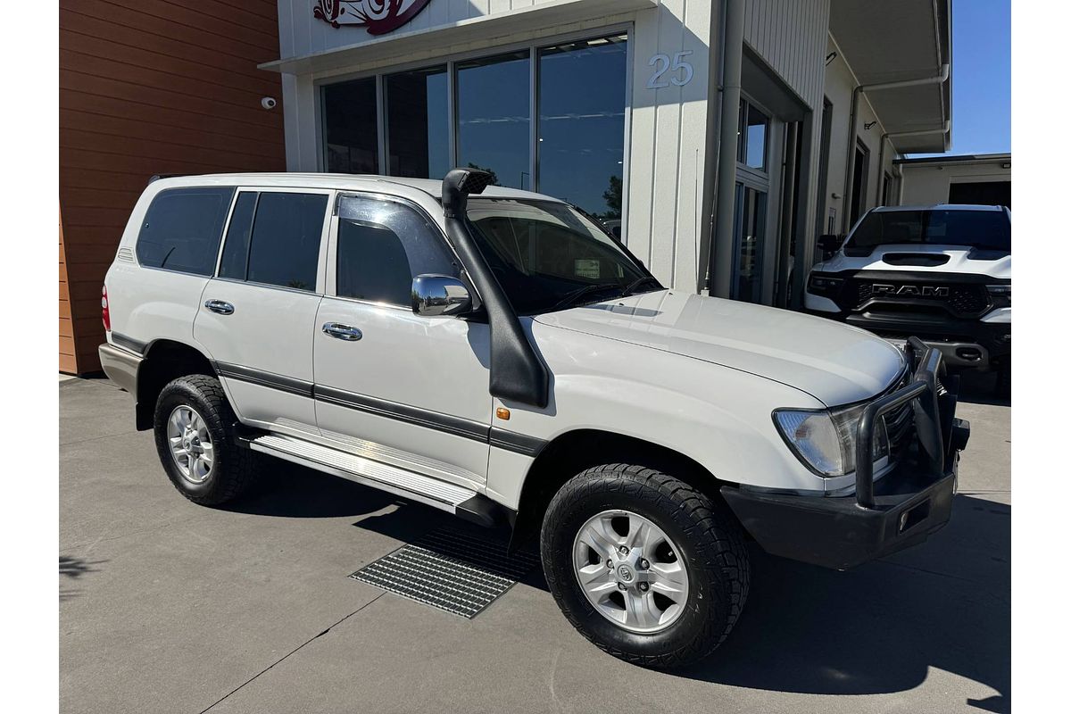 2003 Toyota Landcruiser GXL HDJ100R