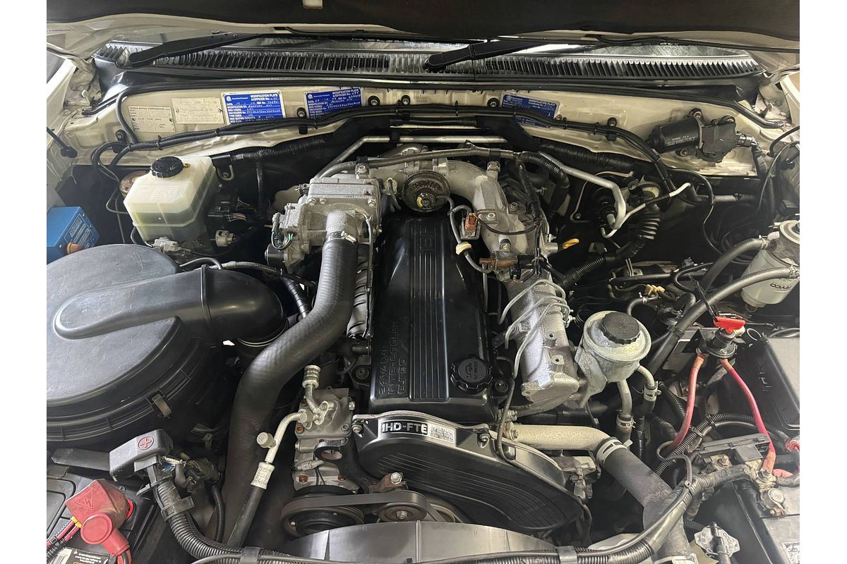 2003 Toyota Landcruiser GXL HDJ100R