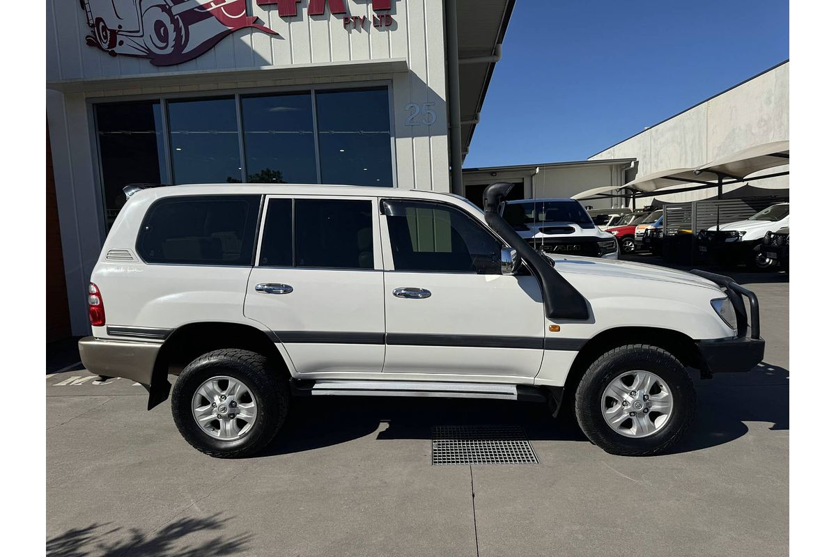 2003 Toyota Landcruiser GXL HDJ100R