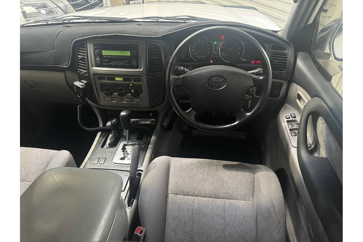 2003 Toyota Landcruiser GXL HDJ100R