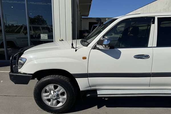 2003 Toyota Landcruiser GXL HDJ100R