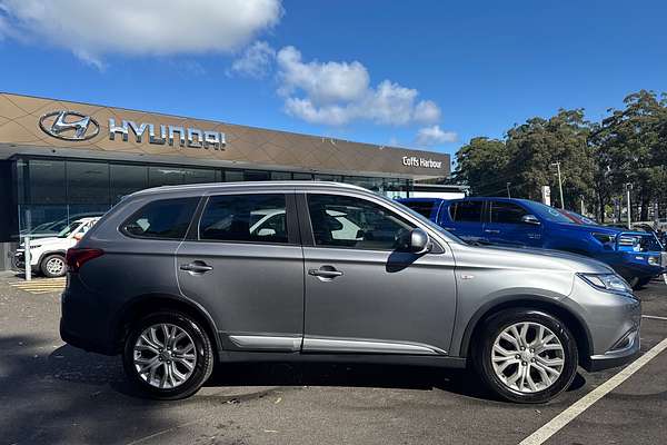 2020 Mitsubishi Outlander ES ZL
