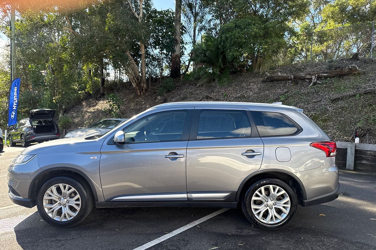 2020 Mitsubishi Outlander ES ZL