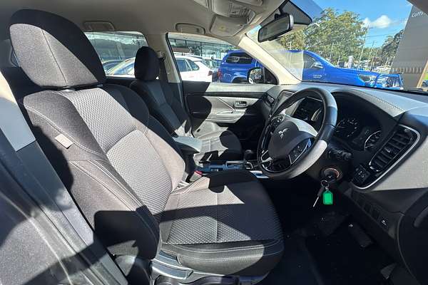 2020 Mitsubishi Outlander ES ZL