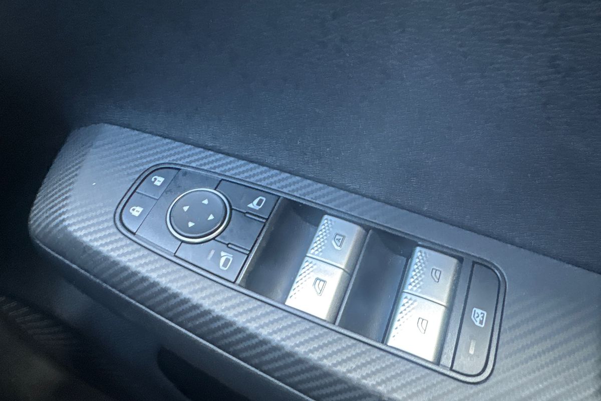 2023 Mitsubishi Outlander ES ZM