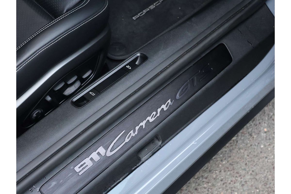 2023 Porsche 911 Carrera GTS 992