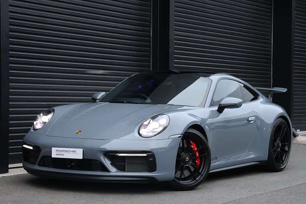 2023 Porsche 911 Carrera GTS 992