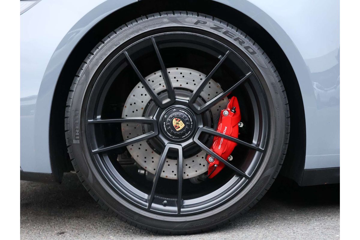 2023 Porsche 911 Carrera GTS 992