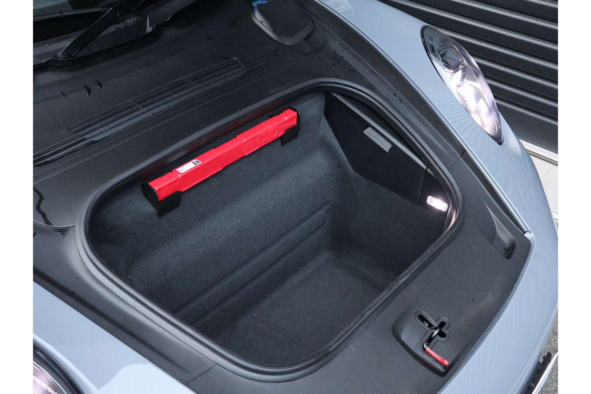 2023 Porsche 911 Carrera GTS 992